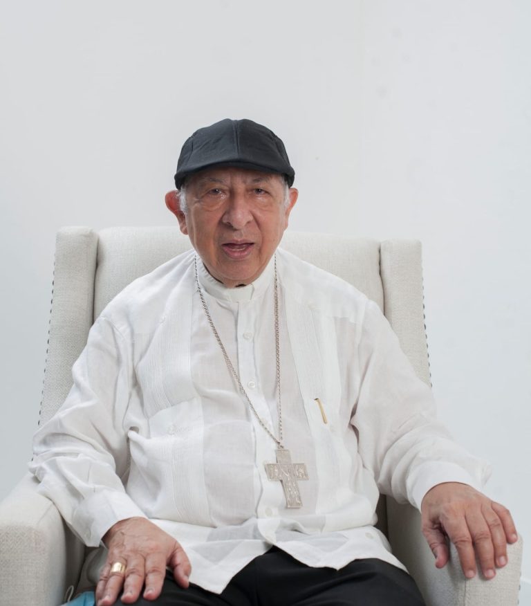Monseñor De La Rosa y Carpio  es dado de alta