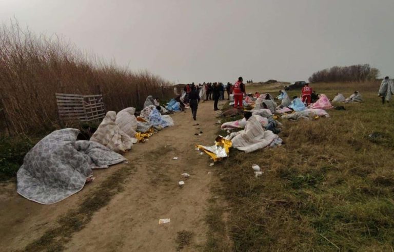 Se eleva a 60 los muertos de Turquia al naufragar embarcacion