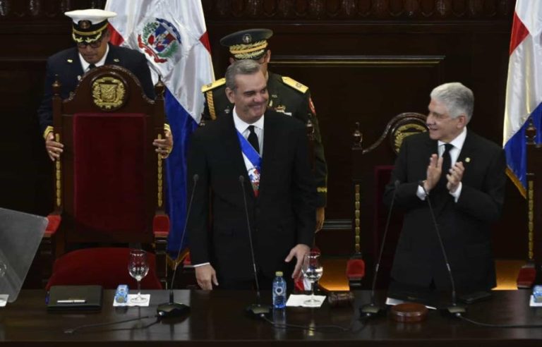 Pte Abinader destaca inversion en obras del Gobierno en el 2022