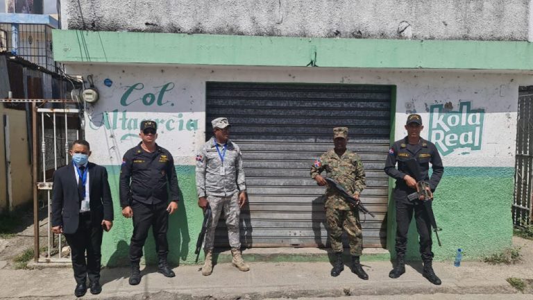 Cierran negocios por venta bebidas adulteradas provocaron muerte a dos personas