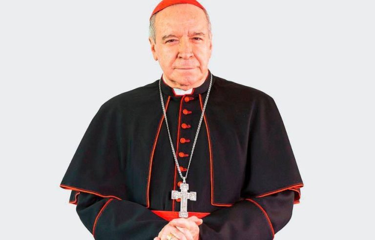 Poder Ejecutivo pone en retiro al cardenal López Rodríguez