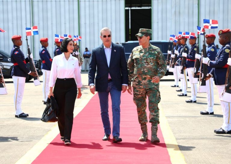 Pte Abinader realizara hoy lanzamiento de primera bola el Clásico Mundial de Béisbol