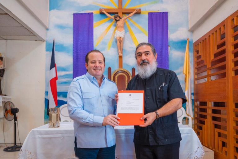 Gobierno entrega 58 millones de pesos para obras provincia Puerto Plata