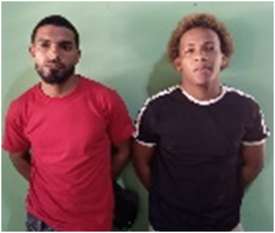 Apresan dos jóvenes  con una motocicleta robada