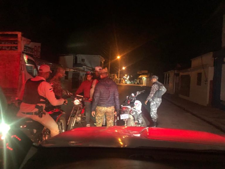 Policía reporta 19 detenidos y 35 motocicletas ocupadas