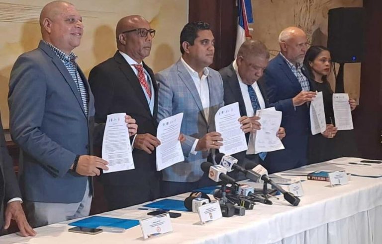 Partidos ratifican acuerdo para respetar “Regla de Oro”