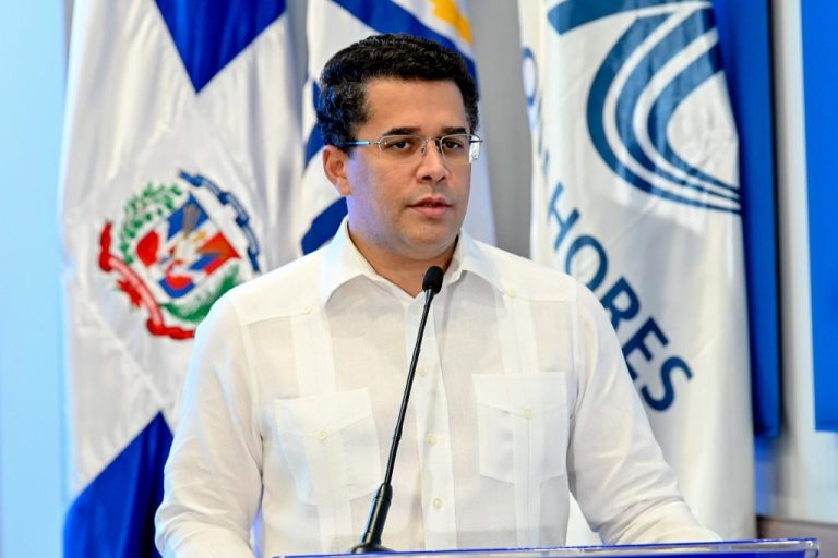 Ministro de Turismo asegura RD superó en el 2023 la pérdida de turistas provocada por alerta de EE.UU.