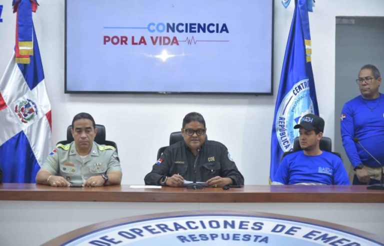 COE declara alerta amarilla en tres provincias
