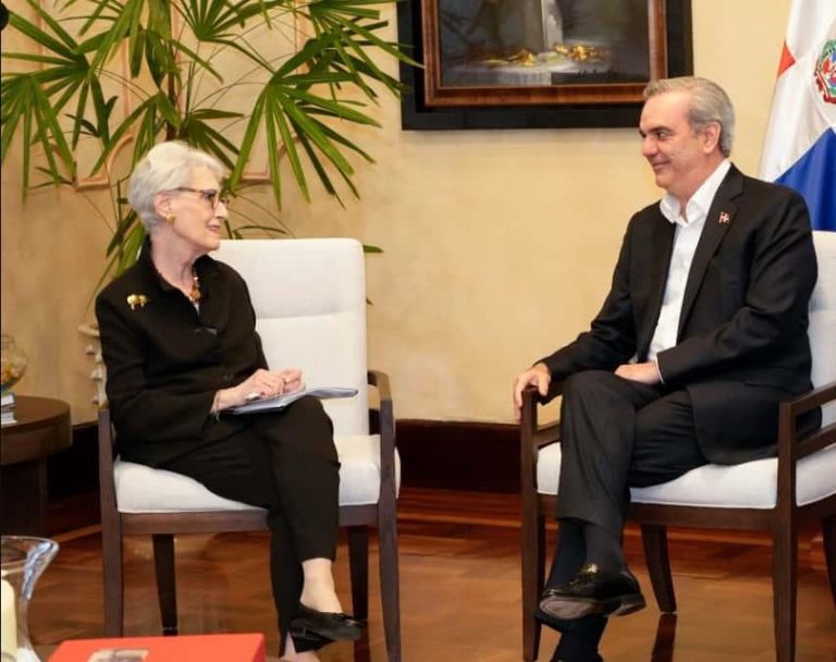 Presidente Abinader insiste en  que se debe intervenir Haití