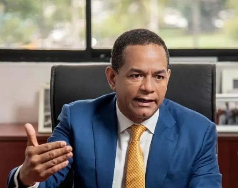 Julio Cesar Valentin afirma dinero que recibio venia del PLD