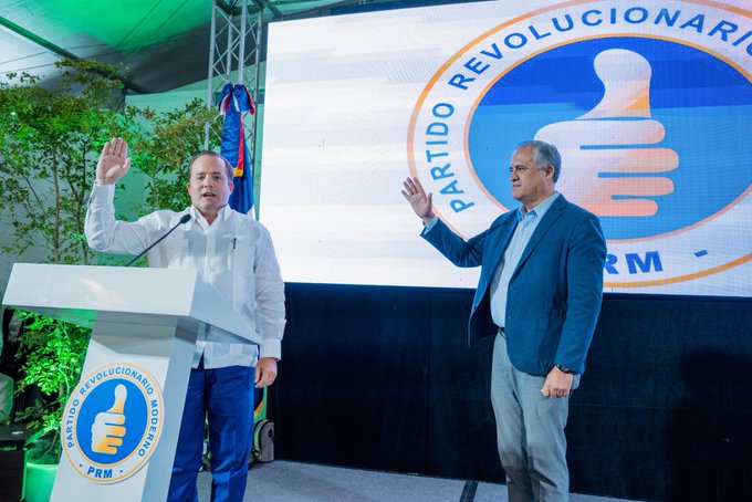 Se juramenta en el PRM hermano de Francisco Domínguez Brito