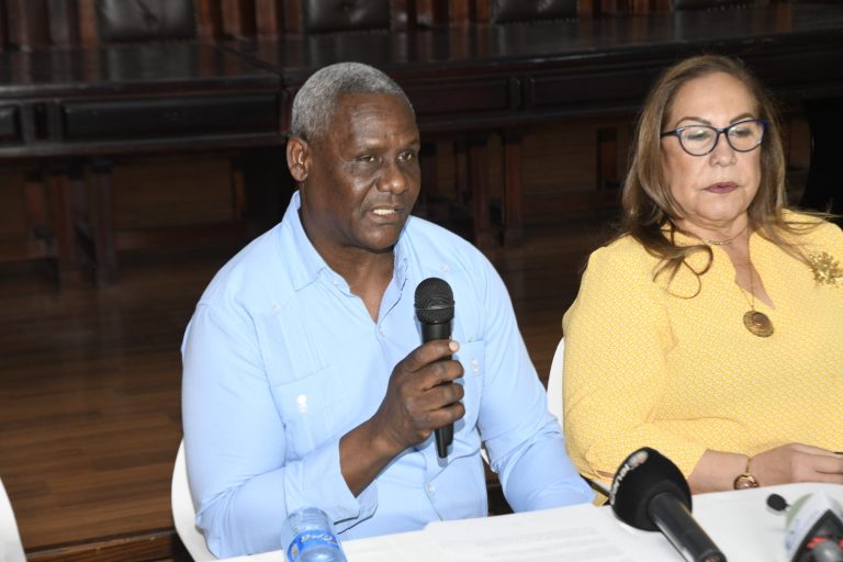 Autoridades Santiago ofrecen detalles de la Gran Feria “Inespre está de Madre”