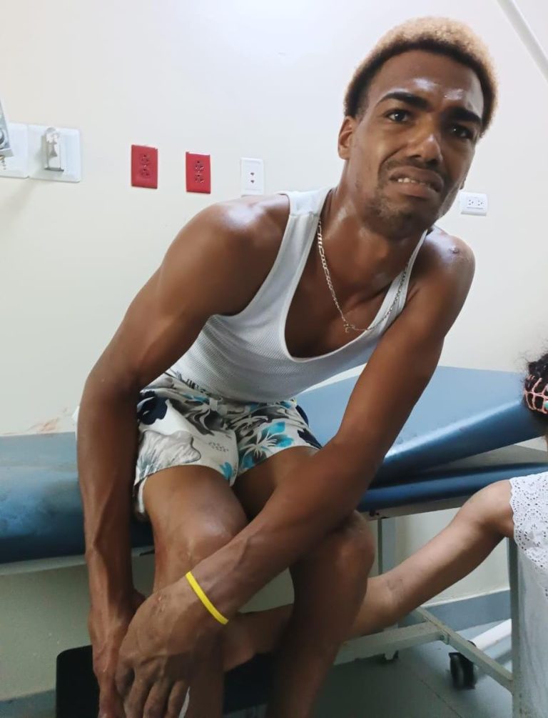 Hieren de bala joven durante  riña en peluquería