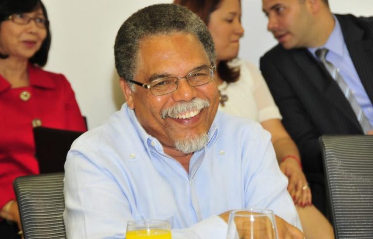 Eligen al periodista Bienvenido Álvarez Vega Premio Nacional de Periodismo 2023