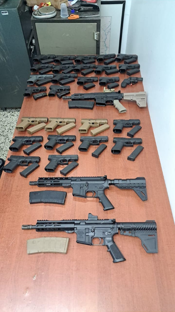 Fiscalía de Santiago logra prisión preventiva contra traficante de armas de fuego