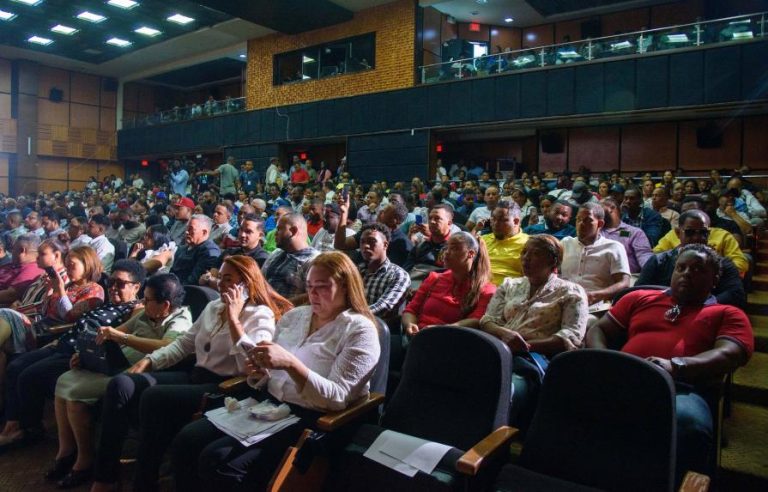Capacitarán dominicanos para trabajar en Estados Unidos