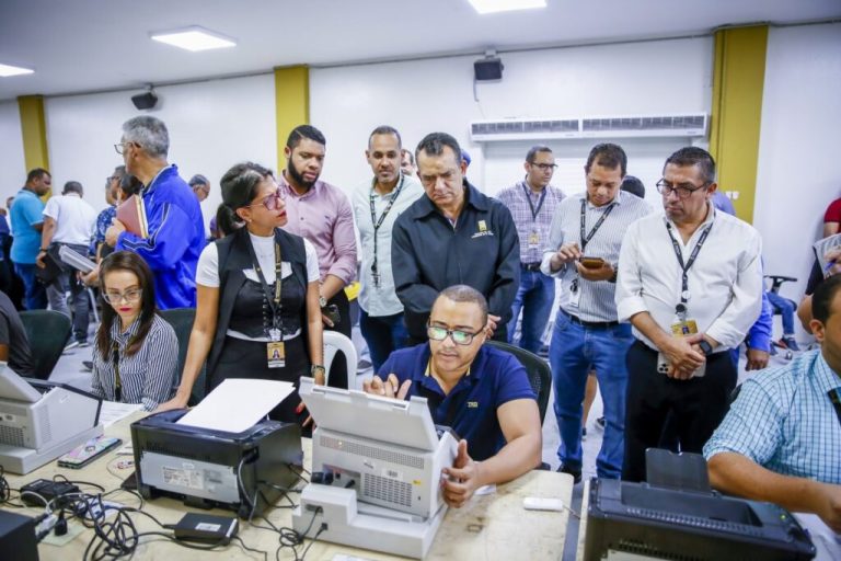 JCE realiza primera prueba del sistema de cómputo electoral