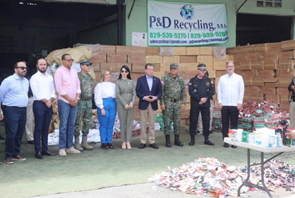 Autoridades incineran 6.5 millones de productos decomisados
