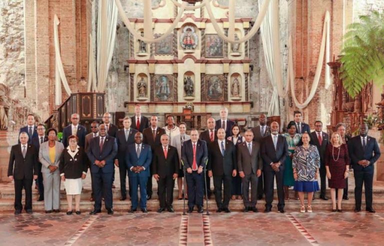 Para enfrentar el sargazo RD logra compromiso con países del Caribe
