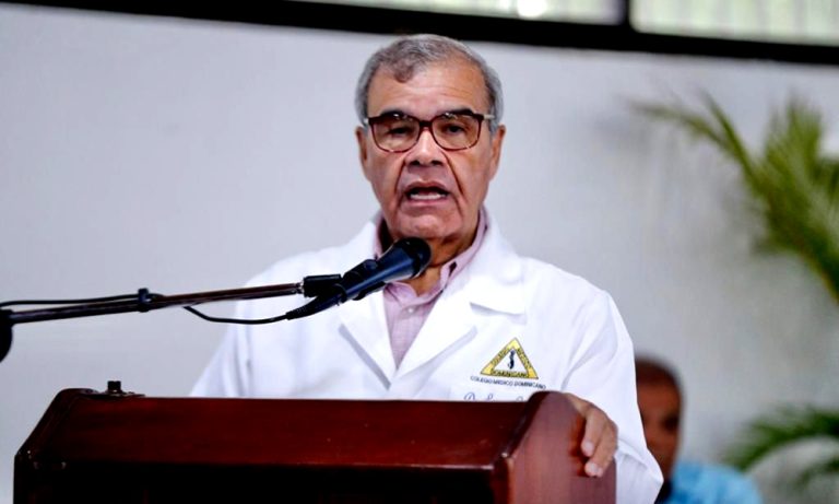 Médicos marcharán al Palacio Nacional el 28 de este mes