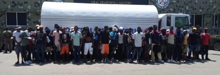 Migración deporta 4,973 haitianos indocumentados