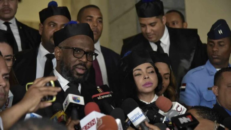 Le conocerá proceso por litigación temeraria abogado que agravió a Yeni Berenice y a Camacho
