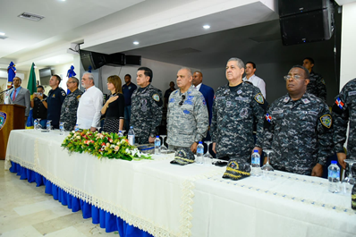 Con el apoyo de la Policía de Brasil Policía Nacional pone en marcha el “Curso de pilotaje vehicular policial”