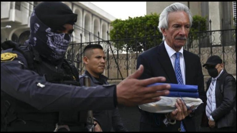 Por lavado de dinero condenan periodista a seis años