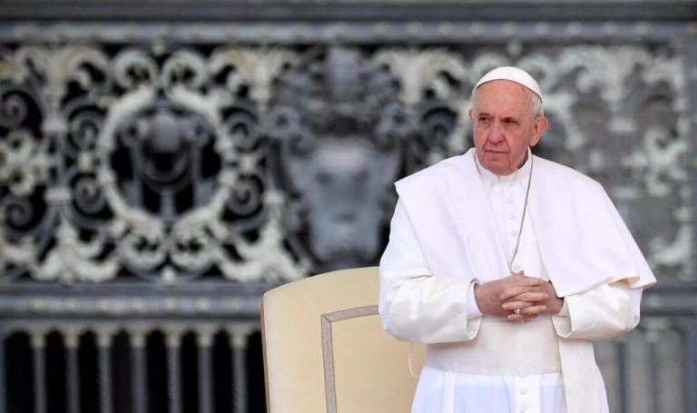 El papa pide orar por  víctimas del accidente ferroviario de la India