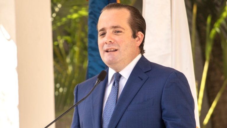 El presidente del PRM afirma a los líderes de la oposición «les falta valor»