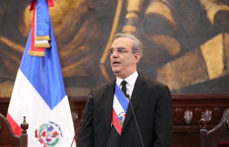 Abinader promulga importantes leyes para el pais