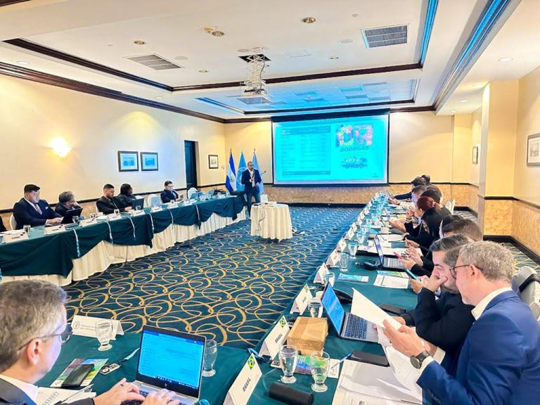 INESPRE PRESENTA SUS PROGRAMAS INSTITUCIONALES EN LA FAO EN EL SALVADOR