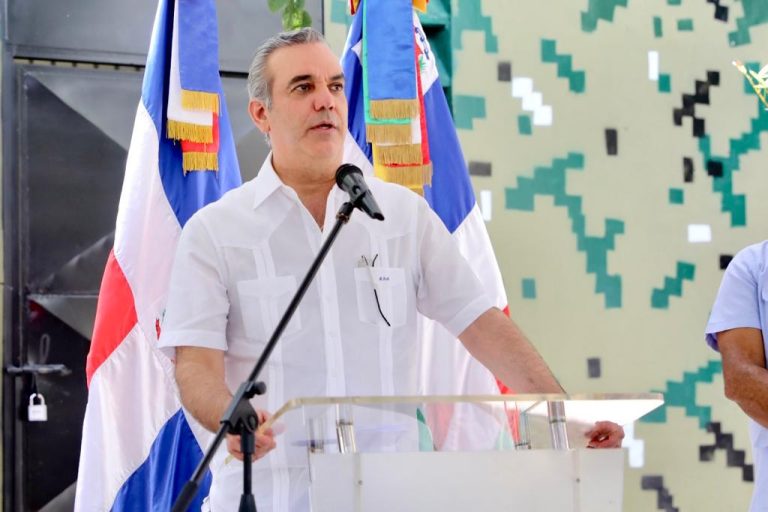Gobierno  repudia solicitud de detener repatriaciones de haitianos