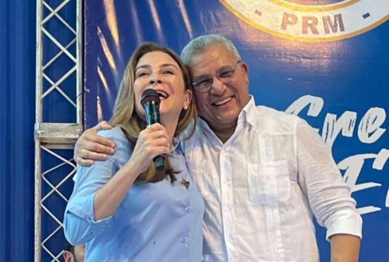 Alcalde del PLD  de Moca se juramenta en el PRM