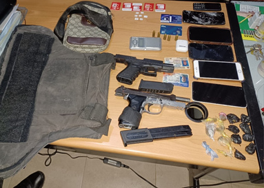 Policía Nacional apresa reconocido delincuente, y le ocupa dos pistolas sin documentos