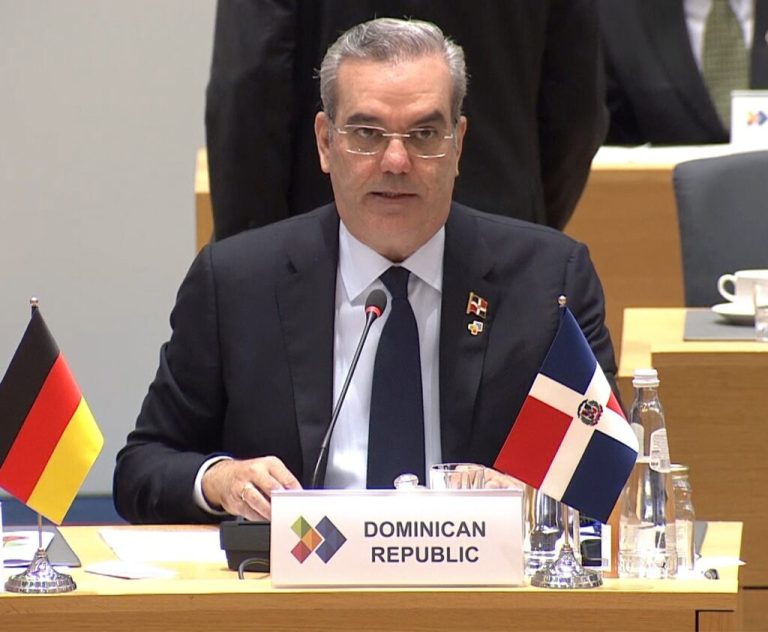 Pte Abinader exhorta a lideres europeos y del Caribe trabajar juntos contra pobreza y desigualdad