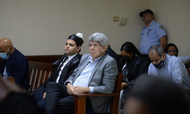 Retiran grillete electrónico  a Fernando Rosa