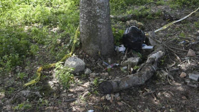 Hallan cadáver de un primer teniente atado de pies y manos