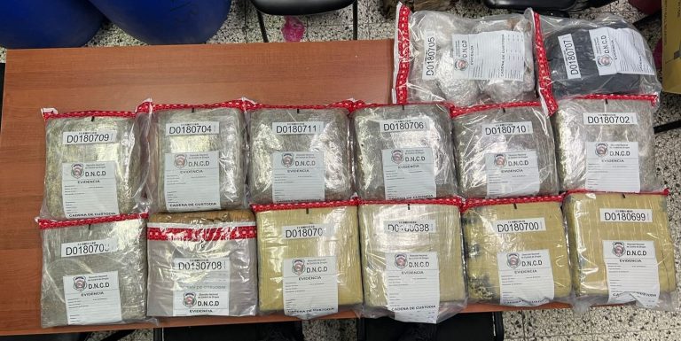 AUTORIDADES INCAUTAN 110 LIBRAS DE MARIHUANA