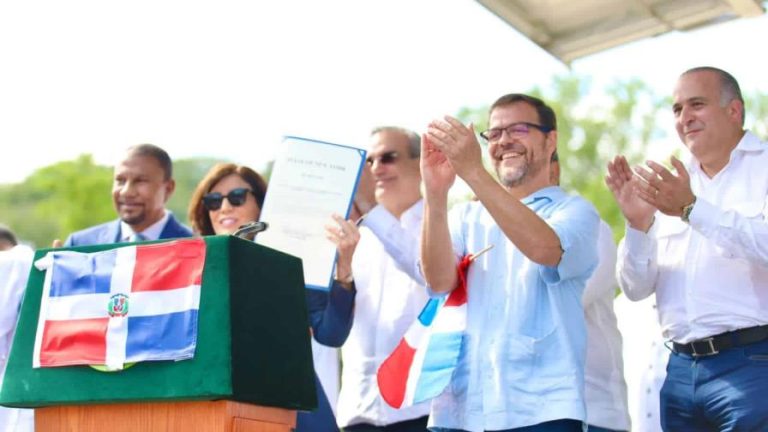 Promulgan ley que homologa licencias de conducir entre República Dominicana y Nueva York