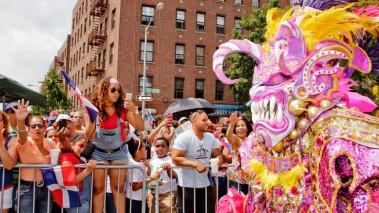 Invitaciones de la Parada Dominicana de El Bronx fueron vendidas ilegalmente