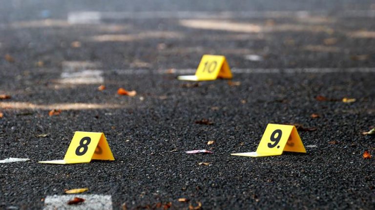 Dos muertos y un herido en balacera