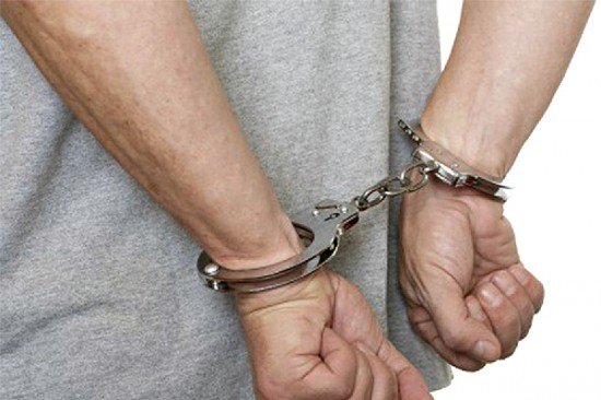 Por delitos criminales pte Abinader ordena extradición de dominicano a España