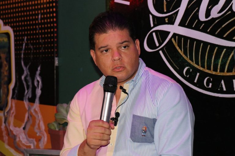 DIRIGENTE FUERZA DEL PUEBLO AFIRMA QUE LA IMPROVISACIÓN SACARÁ PRM DEL PODER