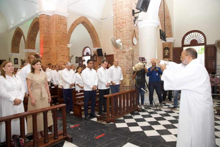 Vicepresidenta encabeza actos por el día de la Virgen de Las Mercedes