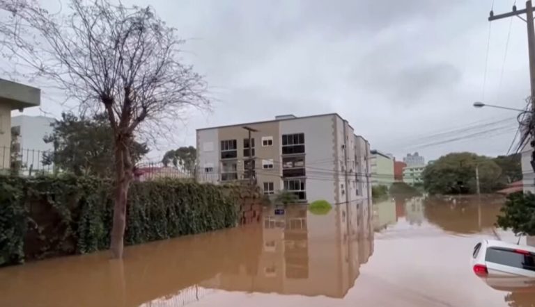 Ciclón provoca  37 muertos en el sur de Brasil