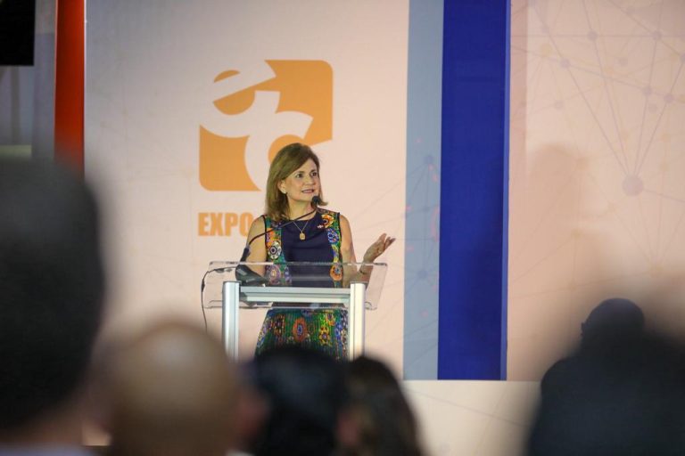 Vice presidenta asegura ….. “es necesario mantener la defensa de la nación»