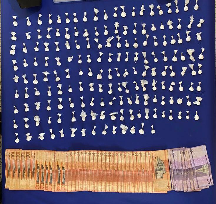 Apresan joven con 449.9 gramos de  cocaína