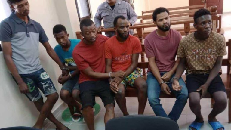 Aplazan para el lunes juicio contra implicados en cuádruple crimen de Dajabón