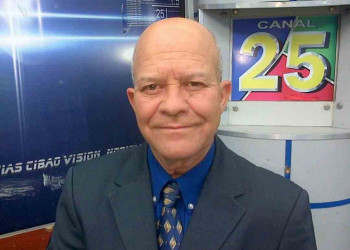 Rafael Monsanto cumple hoy 53 años en el periodismo